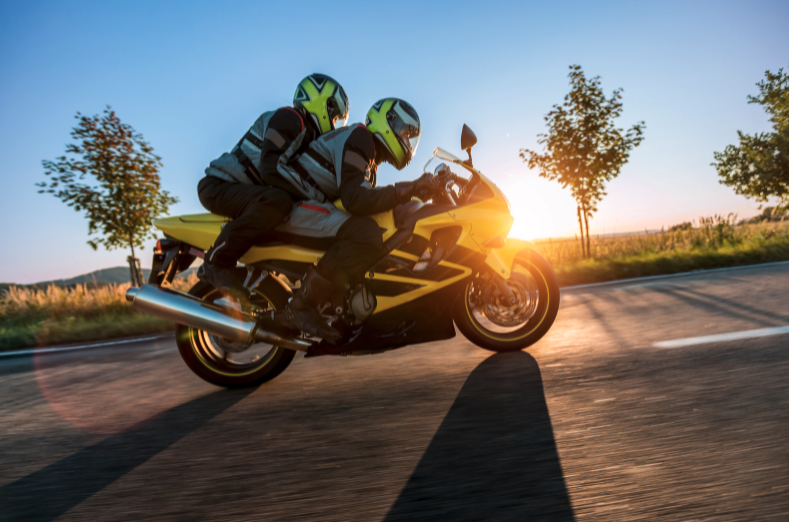 AXA assurance moto : les avantages de choisir cette compagnie