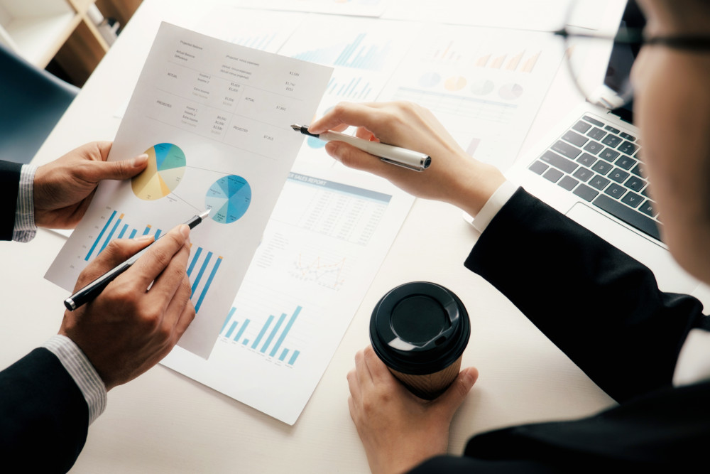 Les raisons d'utiliser un logiciel de business plan : optimisez votre stratégie et gagnez du temps