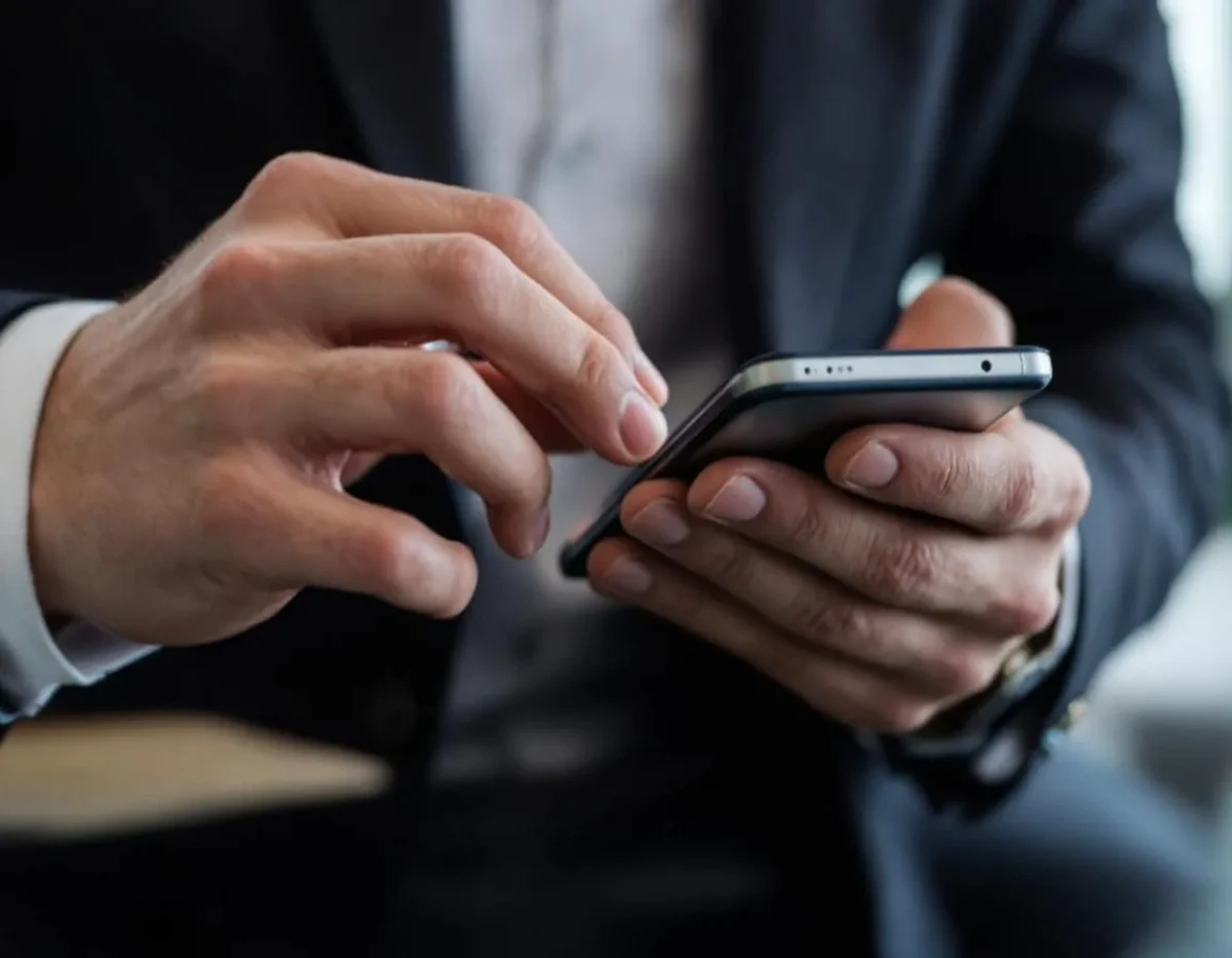 Boostez votre Entreprise avec Dualmedia : Solutions Avancées en Développement d'Applications Mobiles